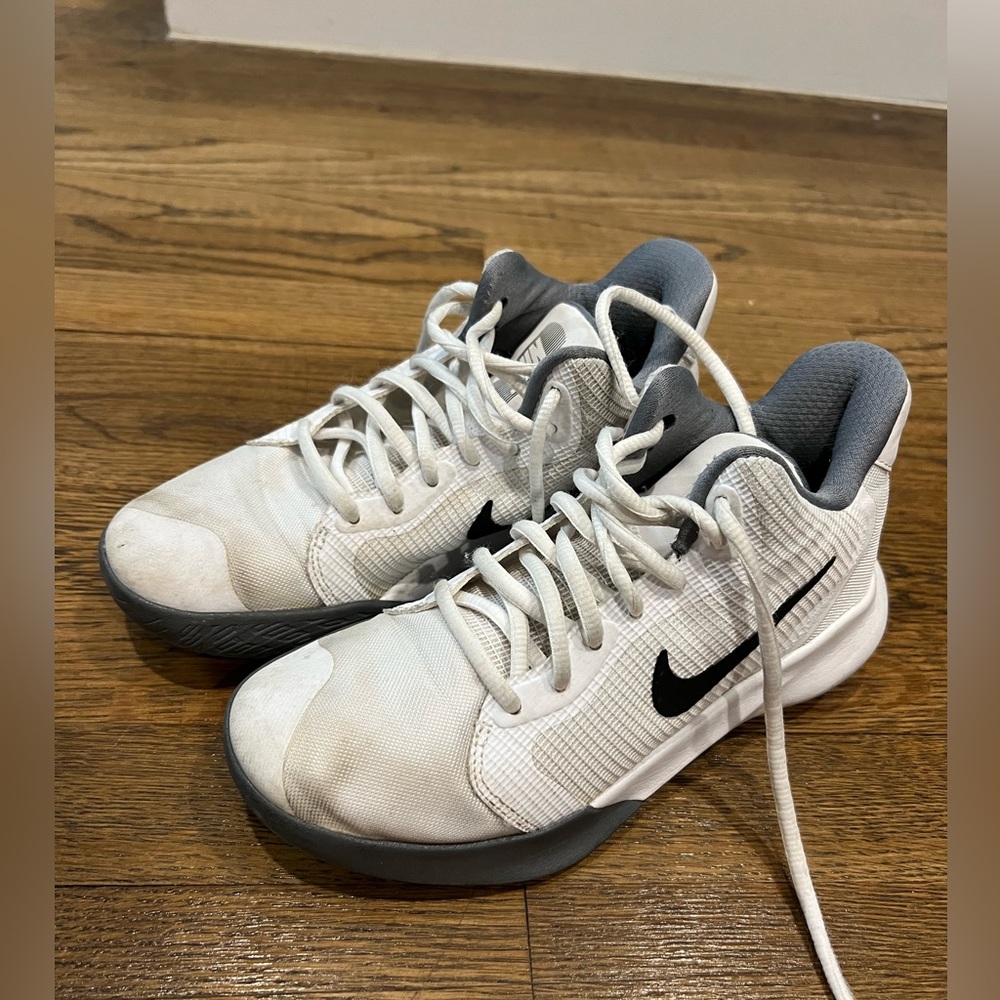 Nike big boy running sneakers